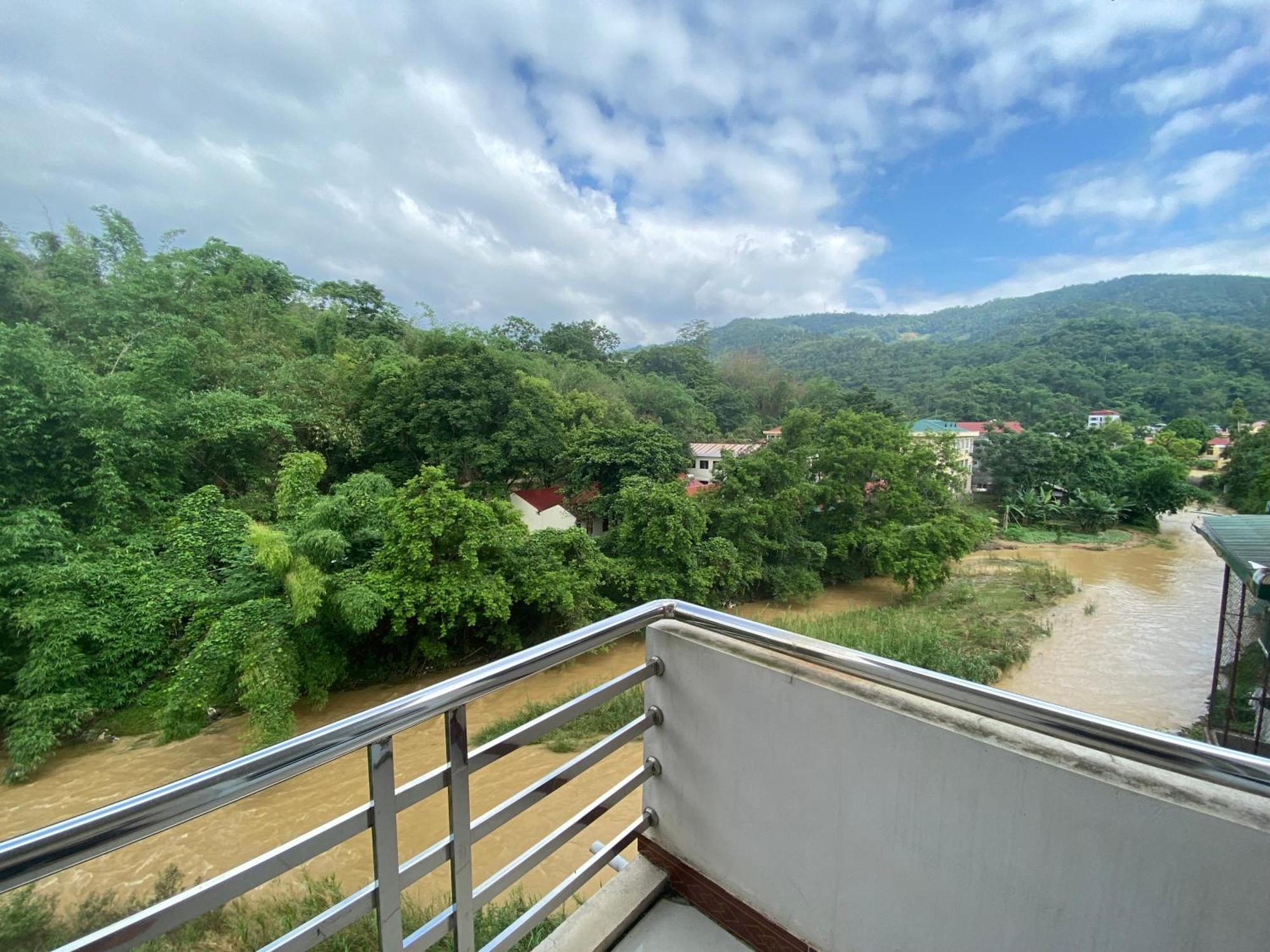 Viet Hoang Hotel Bao Lac Esterno foto